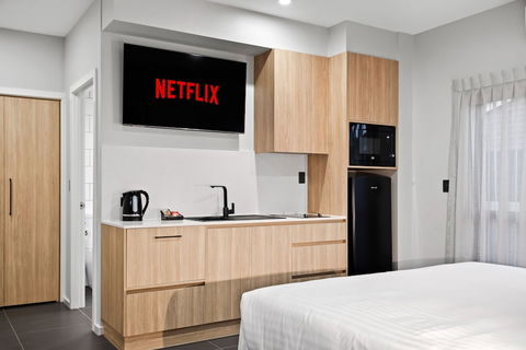 Avenue Motel Apartments - Tourism Brisbane 3