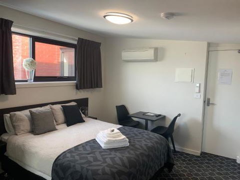 Queens Arms Hotel - Brisbane Tourism 6