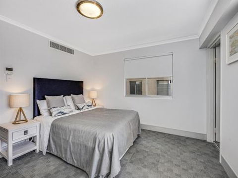 Unit 3 Pumicestone Quays Absolute Waterfront! - Brisbane 4u 3