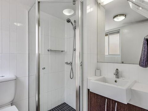Unit 3 Pumicestone Quays Absolute Waterfront! - Brisbane 4u 1
