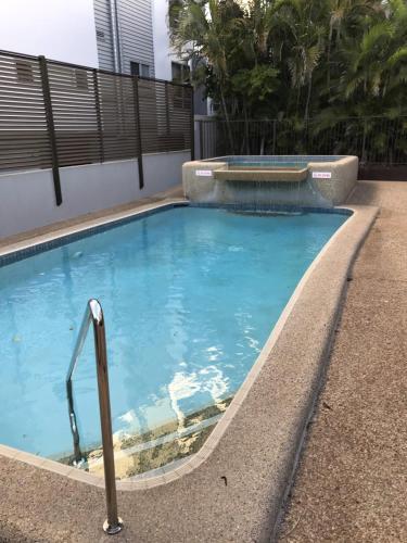 RENTAL: All $ InclusiveTidy Renovated Studio Apartment On The StrandPool - Tourism Brisbane 6
