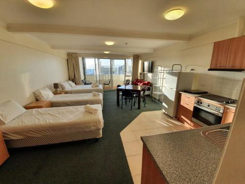 19 Lakeview Plaza - Brisbane Tourism 3