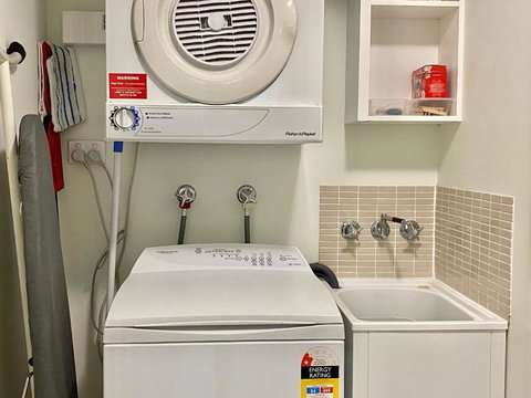 Lagoons Swim Out 2 Bedroom - Tourism Brisbane 5