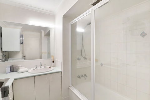 MAINSAIL8 - Mooloolaba Beach - Tourism Brisbane 6