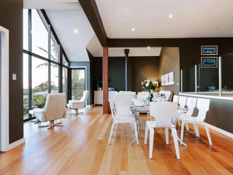 Venabu On Garuwa 20 Garuwa Street Spectacular House With Fabulous Views - Brisbane 4u 6