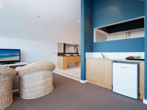 Venabu On Garuwa 20 Garuwa Street Spectacular House With Fabulous Views - Brisbane 4u 0