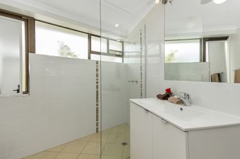 Sirenia Palms Yorkeys Knob - Tourism Brisbane 4