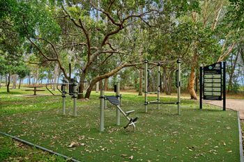 Sirenia Palms Yorkeys Knob - Tourism Brisbane 5