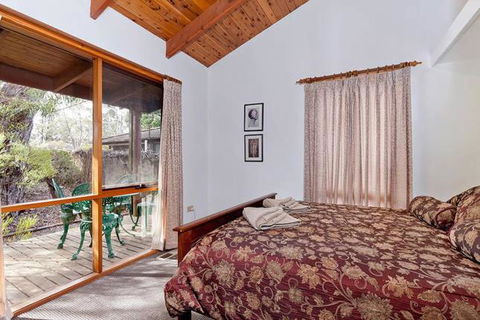 Canyon Cottage - Brisbane Tourism 3