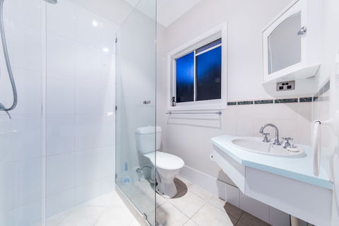 Sunset Escape - Cannonvale - Tourism Brisbane 1