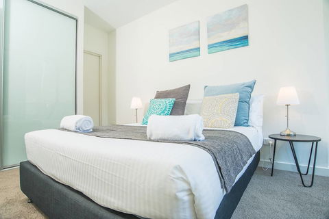 Modern And Chic Apartment Next To Parramatta Station - Tourism Brisbane 4
