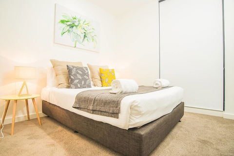 Modern And Chic Apartment Next To Parramatta Station - Tourism Brisbane 3