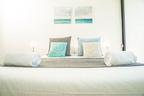Modern And Chic Apartment Next To Parramatta Station - Tourism Brisbane 0