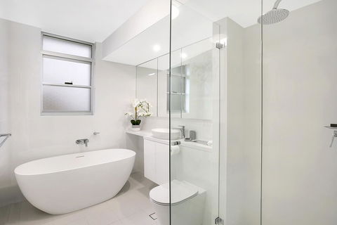 Modern Two Bedroom Apartment With Views HARIS - Tourism Brisbane 4