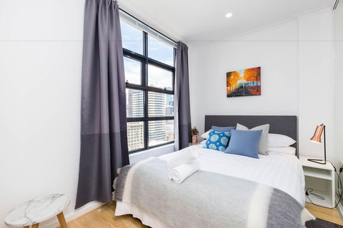ROLAND, 1BDR Melbourne Apartment - Brisbane 4u 1