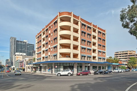 Urban Escape Parramatta - Tourism Brisbane 0