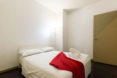 MEGAN, 2BDR Melbourne Apartment - Tourism Brisbane 4