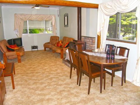 CHAP14C Chapman Cottage - Brisbane 4u 6