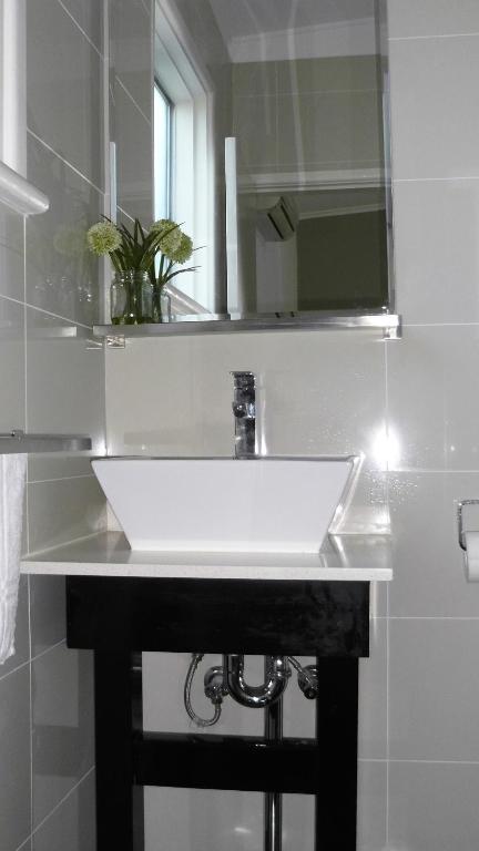 Greenleigh Cooma Motel - Tourism Brisbane 4