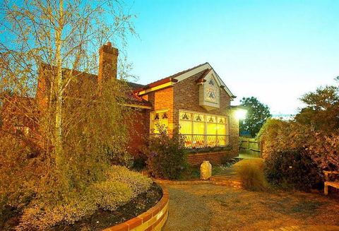 Carter Cottages - Brisbane Tourism 1