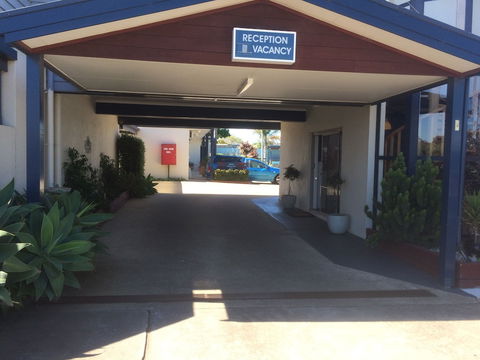 Portarlington Beach Motel - Tourism Brisbane 0