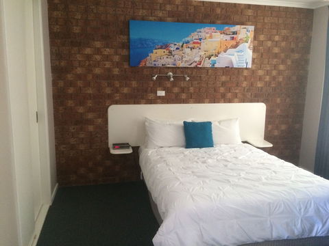 Portarlington Beach Motel - Tourism Brisbane 5