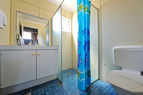Abrolhos Reef Lodge - Brisbane 4u 5