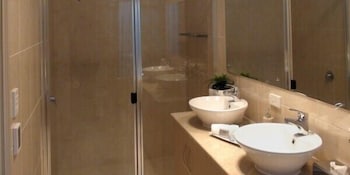 Casavino Luxury Villas - Tourism Brisbane 5