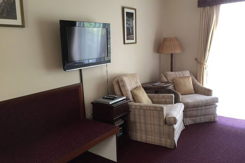 The Noble Grape Guesthouse - Tourism Brisbane 3