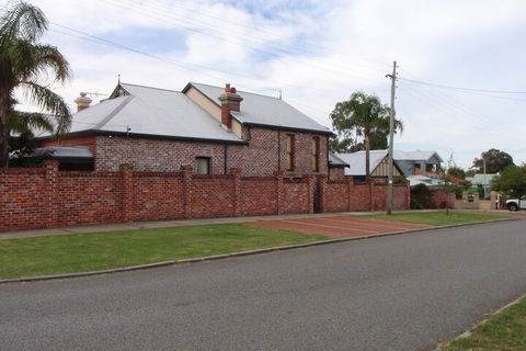 Above Bored Bed & Breakfast - Tourism Brisbane 3