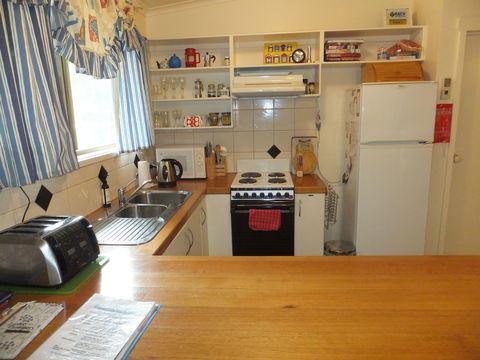 Beachwalk Cottage - Brisbane 4u 2
