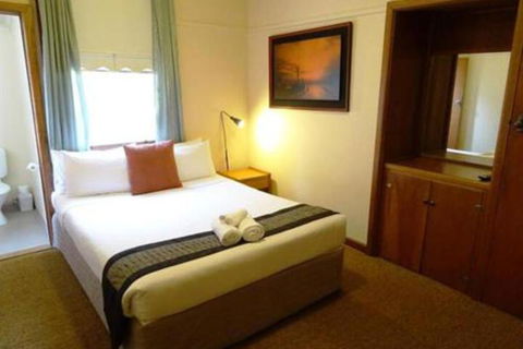 Amara Springs Guest House - Tourism Brisbane 3