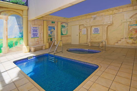 Pelican Sands Beach Resort - Tourism Brisbane 4