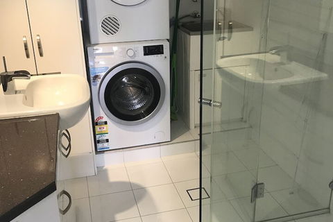 Zenith Ocean Front Apartments - Tourism Brisbane 7