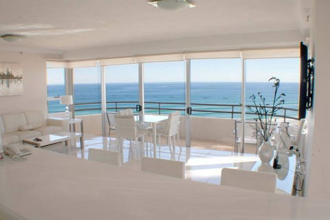 Zenith Ocean Front Apartments - Tourism Brisbane 6