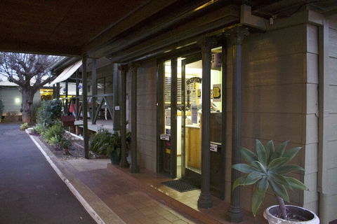 Lake Forbes Motel - Tourism Brisbane 1