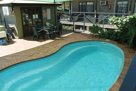 Lake Forbes Motel - Tourism Brisbane 4