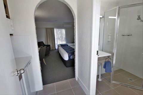 Aston Motel Yamba - Tourism Brisbane 6