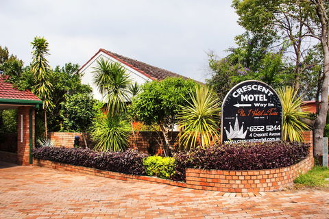 Crescent Motel - Brisbane Tourism 0