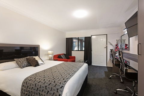 Alabaster Motor Inn Taree - Brisbane Tourism 7