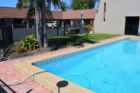 Alabaster Motor Inn Taree - Brisbane Tourism 2