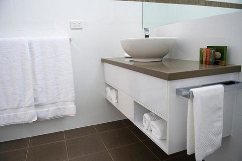 Narooma Waters Retreat - Tourism Brisbane 0