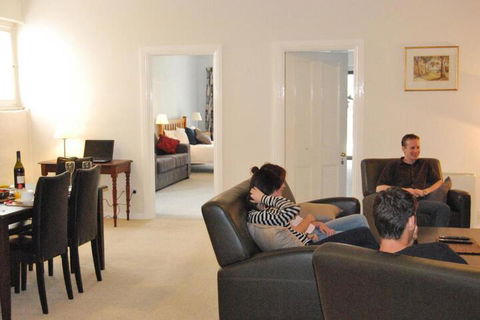 Brayfield Cottage - Tourism Brisbane 3