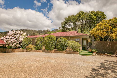 Allamar Motor Inn Motel - Brisbane Tourism 5