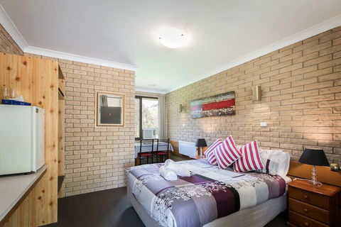 Allamar Motor Inn Motel - Brisbane Tourism 7