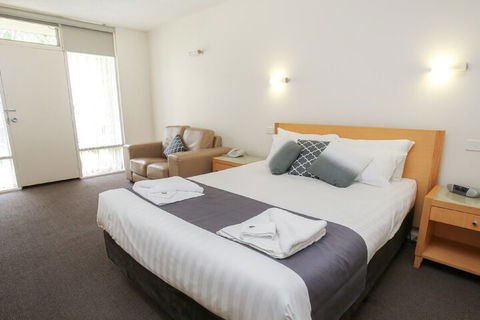 Sandors Motor Inn - Brisbane Tourism 6