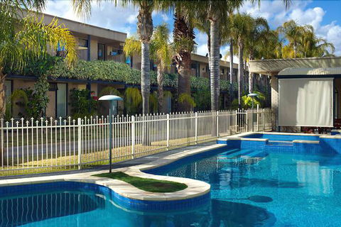 Sandors Motor Inn - Brisbane Tourism 3