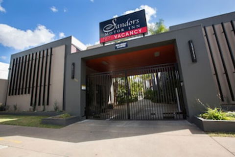 Sandors Motor Inn - Brisbane Tourism 0