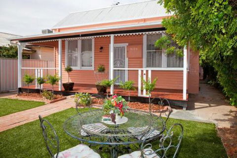 Pammys Palace - Tourism Brisbane 0