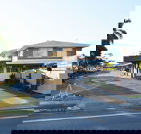 Rover Holiday Units - Brisbane 4u
